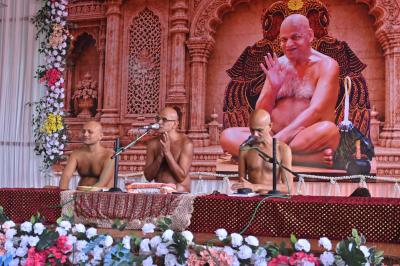 मुनिश्री आगम सागर जी महाराज ससंघ के सानिध्य में भक्तिमय वातावरण में संपन्न हो रहे धार्मिक अनुष्ठान; 22 एवं 23 अगस्त को आयोजित होगी बच्चों की 'अंतरचक्षु ज्ञान' कक्षा।